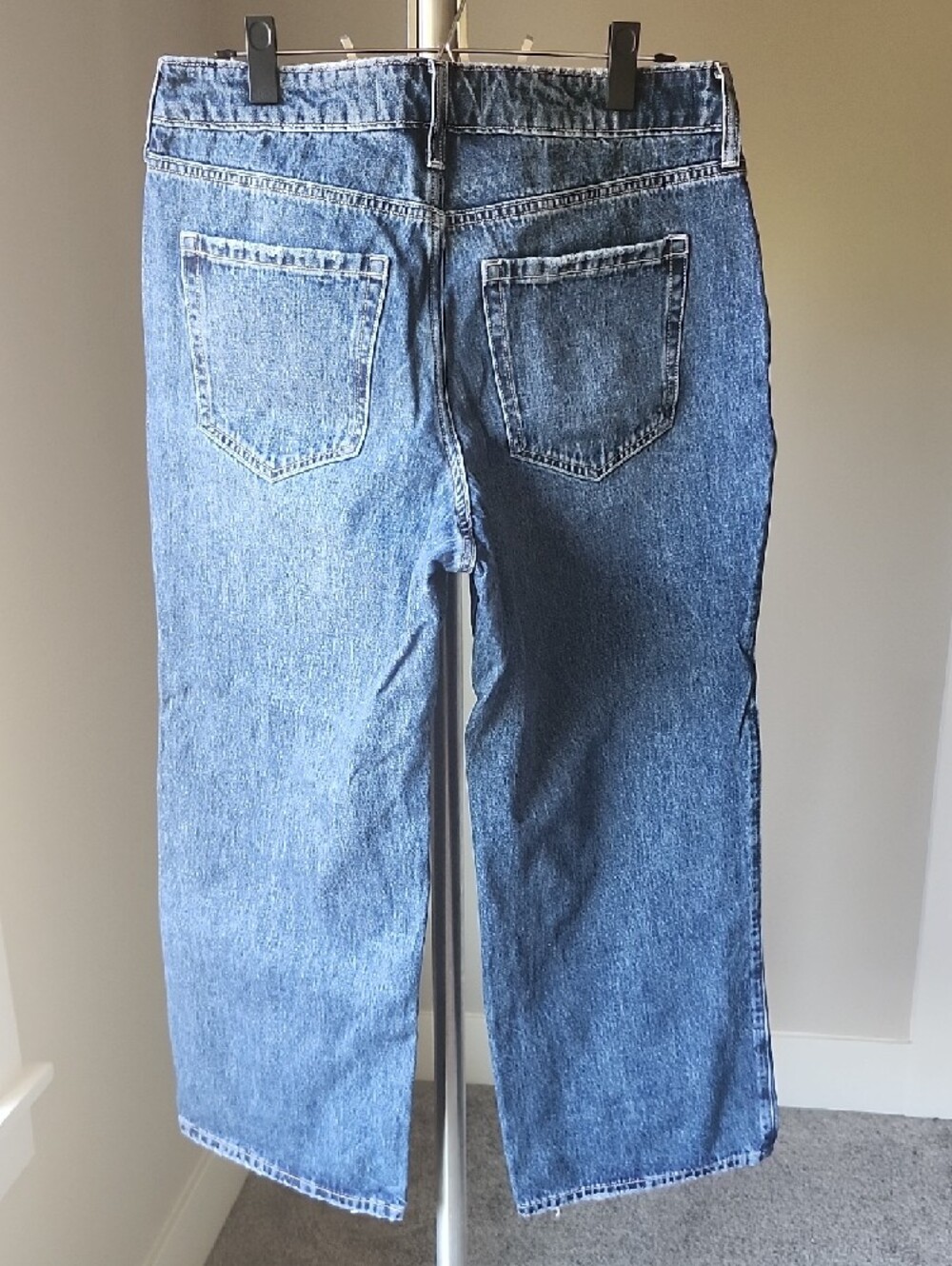 Hollister Women's Light Blue Baggy Mid Rise Fit Jeans - Picture 6 of 6
